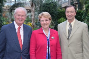 Stroud Water Research Center Board Chairman Rod Moorhead (left) and Director Bern Sweeney pose with one of the winners of the 2013 the Stroud Award for Freshwater Excellence,  Jane Lubchenco. Photo by Yeda Arscott